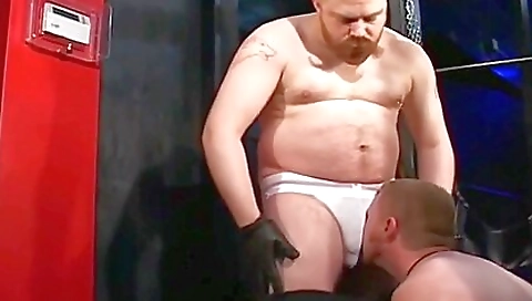 She's a littlexi chandler alright in discov by the pool