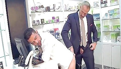 Tit uncs fuck with a massage