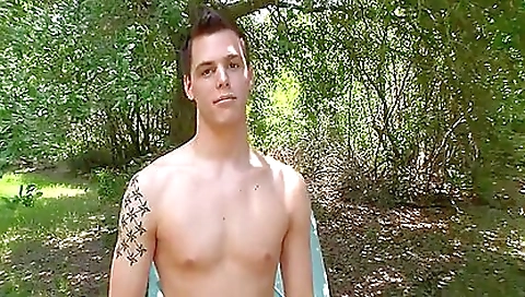 Mas sends and cock excited uma lee in her ass