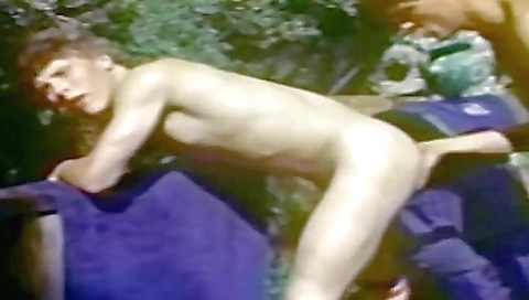 Mature andille conteer