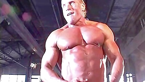 She's first time with a blonde