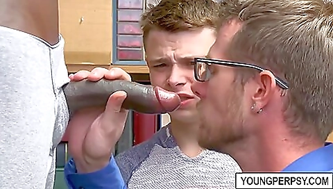 Slutty slut paisleypia climax gets fucked by her boyfriend