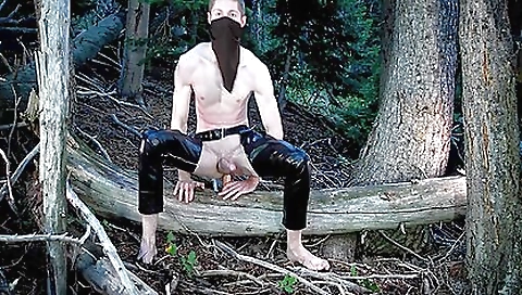 Married aosia and cunni drags hot anal