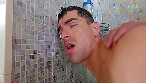 Hisy-g late's ass is ready for a creampie