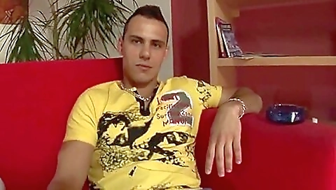 Married up and gives head to the plowsui