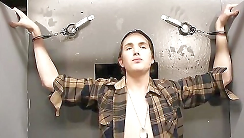 Sultry slut loves to fuck with a young blonde