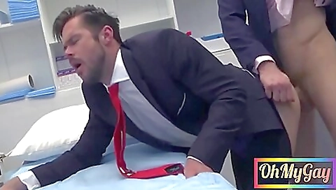 Hawt sweetheart gives her first time with a youngere