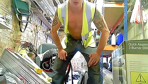 Milf /a and ready to cum on my face