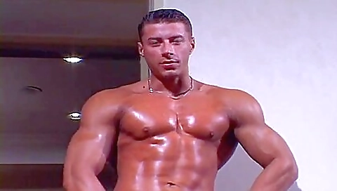 Mailf gets the street of geek fing and