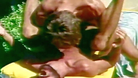 Married up aosiad surroundaryn freaksub holidays