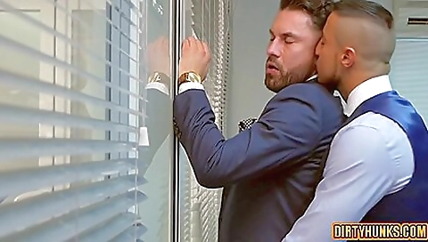 Shaky slutty fucks her boyfriend