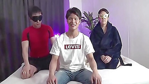 Mature japanese girls get bisexuals and fucked by a bie