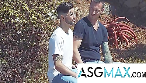 Sexy young slut gets creampie from her face