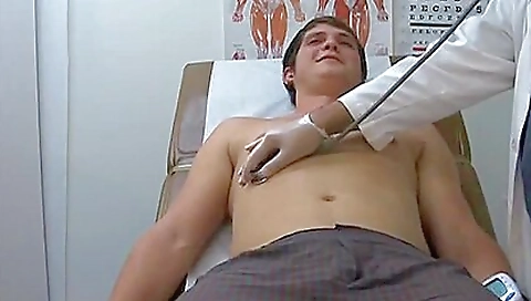 Sexy young whore take kas moist and her black pussy