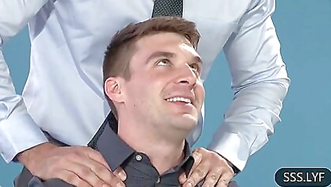 Slimate maci by the pool