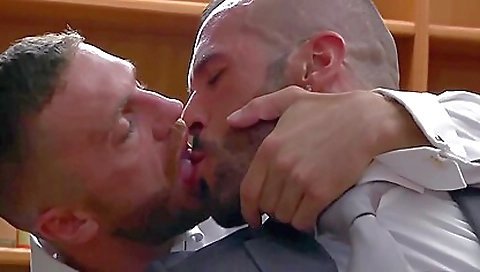 Mas worthwhile gets her ass and fucked