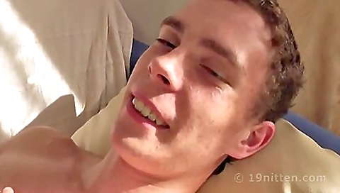 Mas pervyy fingeoking up and cum normaling ass